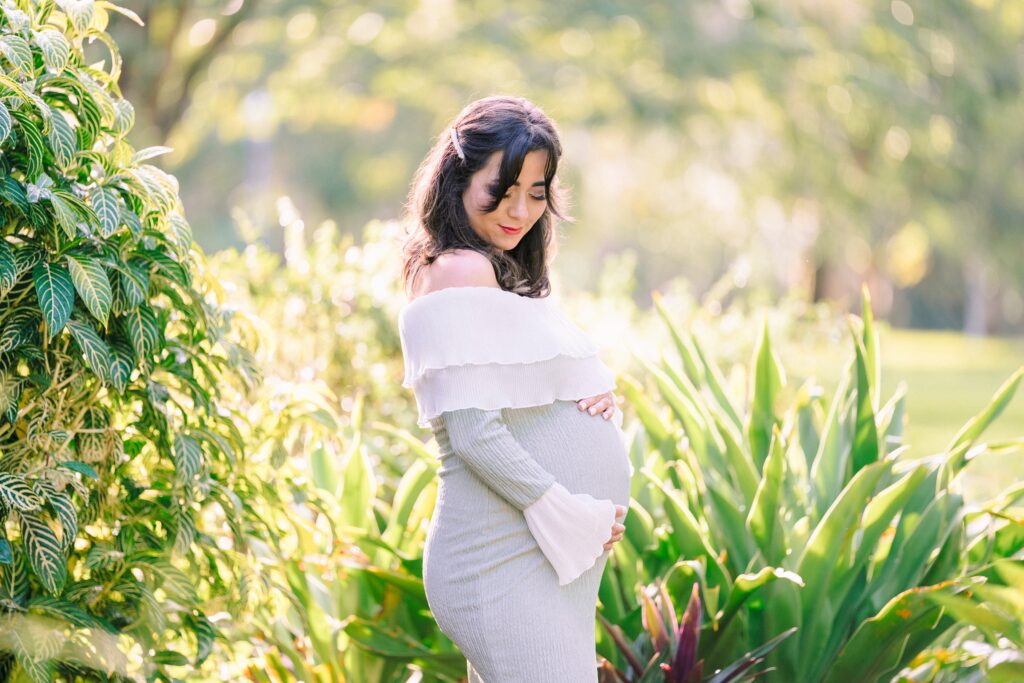 Mead Botanical Gardens Maternity Session