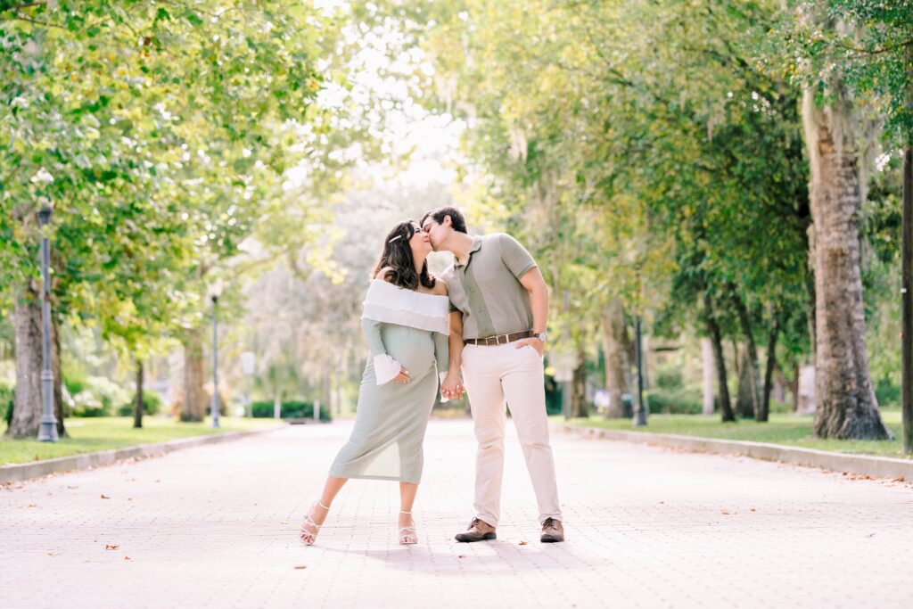Mead Botanical Gardens Maternity Session