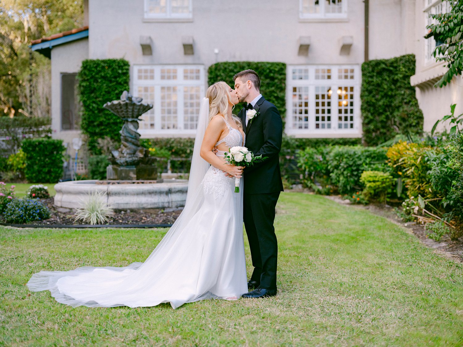 Sydonie Mansion Wedding
