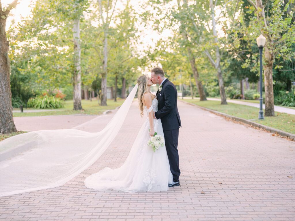 Azalea Lodge Wedding at Mead Botanical Garden Photographer