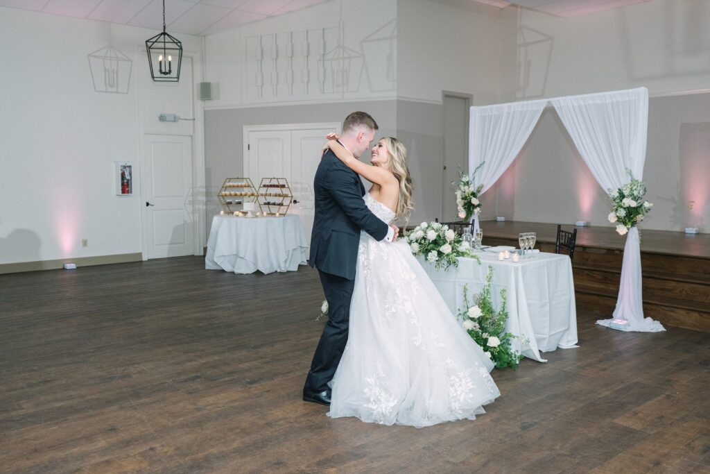 Azalea Lodge Wedding at Mead Botanical Garden Photographer