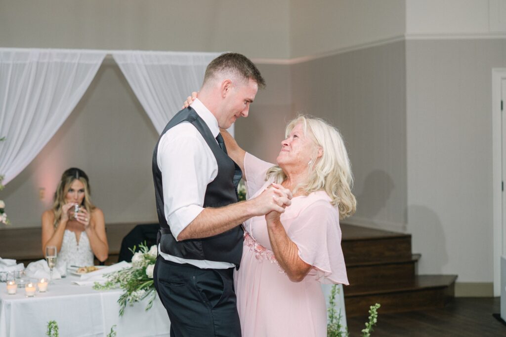 Azalea Lodge Wedding at Mead Botanical Garden Photographer
